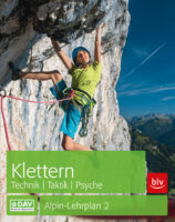 Alpin-Lehrplan 2: Klettern - Technik, Taktik, Psyche 9783763360895  Bergverlag Rother Alpin-Lehrplan  Klimmen-bergsport Reisinformatie algemeen
