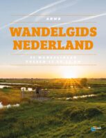 ANWB Wandelgids Nederland 9789018048099 Nanda Raaphorst ANWB   Wandelgidsen Nederland