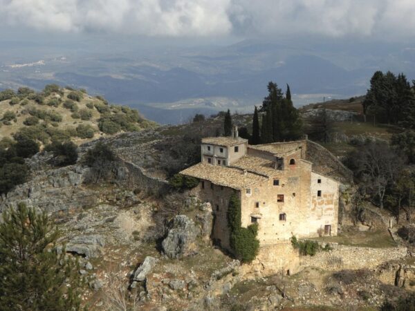wandelgids Andalusië | Walking in Andalucia 9781852848026 Guy Hunter-Watts Cicerone Press   Wandelgidsen Andalusië