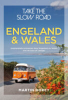 Take the slow road Engeland en Wales 9789000381890  Unieboek Take the slow road  Op reis met je camper, Reisgidsen Engeland, Wales