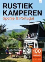 Rustiek Kamperen in Spanje en Portugal 9789083226286  Bert Loorbach Rustiek Kamperen in  Campinggidsen Spanje