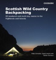 Scottish Wild Country Backpacking 9781852849047  Cicerone Press   Meerdaagse wandelroutes, Wandelgidsen Schotland