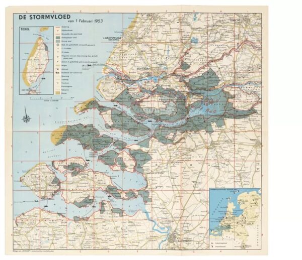 De geschiedenis van Nederland in 100 oude kaarten 9789401478458 Marieke van Delft, et.al. Lannoo   Cadeau-artikelen, Historische reisgidsen, Landeninformatie Nederland