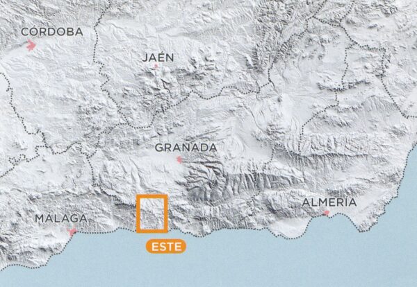 wandelkaart Sierras de Tejeda PN, Almijara y Alhama 1:20.000 9788494619205  Piolet   Wandelkaarten Prov. Málaga & Granada, Grazalema, Sierra Nevada