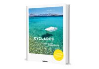 The Cyclades | fotoboek Cycladen 9783961714513 Rudi Sebastian TeNeues   Fotoboeken Cycladen: Santorini, Andros, Naxos, etc.