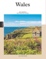 reisgids Wales 9789493300620 Lucy Deutekom Edicola PassePartout  Reisgidsen Wales