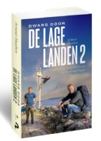 Dwars door de Lage Landen 2 | Arnout Hauben 9789463833301 Arnout Hauben Balans   Wandelreisverhalen Benelux