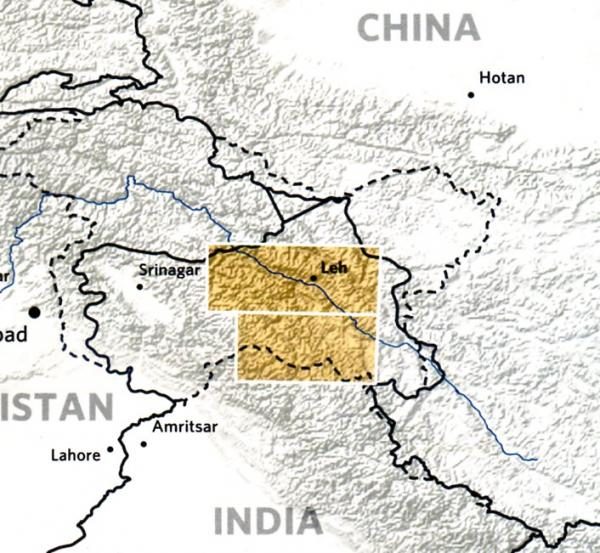 Ladakh & Zanskar 1:300.000 9782880863883  Olizane   Landkaarten en wegenkaarten Indiase Himalaya